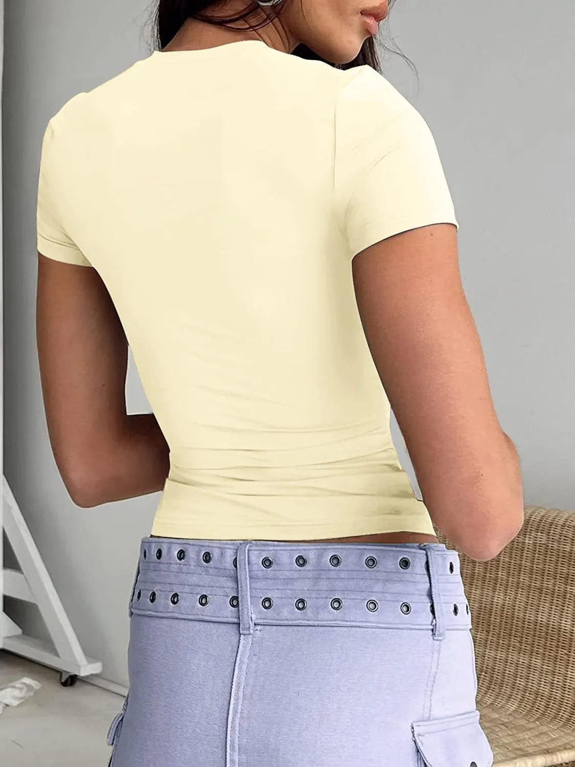 Abardsion Women's Casual Basic Going Out Crop Tops Slim Fit Short Sleeve Crew Neck Tight T Shirts 2025