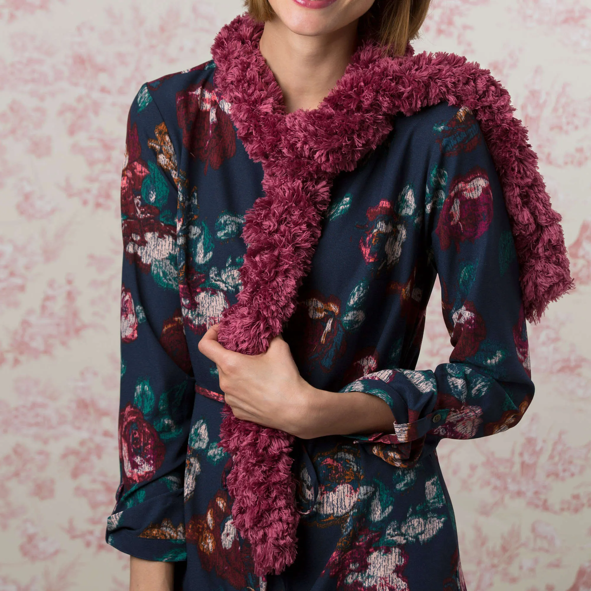 Red Heart Craft One-Ball Finger Chain Scarf